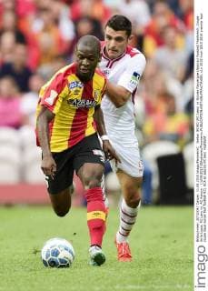Jordan IKOKO (RC Lens) vs Nicolas Fauvergue (Ajaccio) Fussball Frankreich, Coupe de la Ligue, RC Lens vs. AC Ajaccio - 11 08 2015 JBAutissier Panoramic 