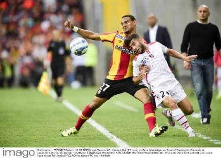 Kenny LALA (RC Lens) vs Zana Allee (Ajaccio) Fussball Frankreich, Coupe de la Ligue, RC Lens vs. AC Ajaccio - 11 08 2015 JBAutissier Panoramic 