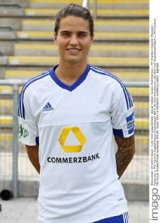Aktuell Fußball, Damen, Porträttermin 1. FFC Frankfurt Dzsenifer Marozsan - Fototermin 1. FFC Frankfurt