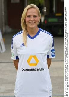 Aktuell Fußball, Damen, Porträttermin 1. FFC Frankfurt Isabelle Linden - Fototermin 1. FFC Frankfurt