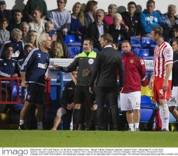 Aktuell FuÃŸball, England Ligapokal, Ipswich Town - Stevenage FC 11.08.2015. Ipswich, England. Capital One Cup 1st Round. Ipswich Town versus Stevenage Borough. The two managers, Mick McCarthy, the Ipswich Town manager and Teddy Sherringham, the Stevenage manager need to be separated after a touchline spat. This followed Stevenage being awarded a penalty only for it to be changed to a freekick. xNigelxCookex  ActionPlus11648617