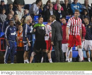 Aktuell FuÃŸball, England Ligapokal, Ipswich Town - Stevenage FC 11.08.2015. Ipswich, England. Capital One Cup 1st Round. Ipswich Town versus Stevenage Borough. The two managers, Mick McCarthy, the Ipswich Town manager and Teddy Sherringham, the Stevenage manager need to be separated after a touchline spat. This followed Stevenage being awarded a penalty only for it to be changed to a freekick. xNigelxCookex  ActionPlus11648619