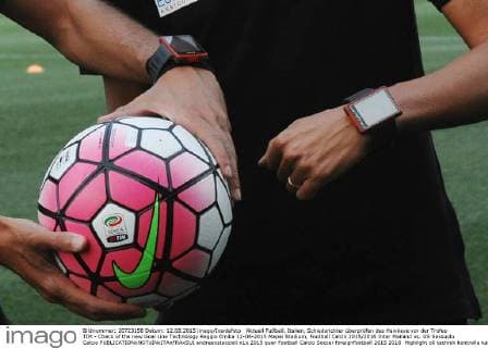 Aktuell Fußball, Italien, Schiedsrichter überprüfen das Hawkeye vor der Trofeo TIM - Check of the new Goal Line Technology Reggio Emilia 12-08-2015 Mapei Stadium, Football Calcio 2015 2016 Inter Mailand vs. US Sassuolo Calcio andreaxstaccioli