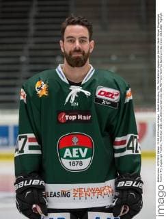 Aktuell Eishockey, DEL, Porträttermin Augsburger Panther Derek Dinger (Augsburger Panther 47), Augsburger Panther, Media-Day 2015,