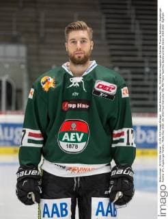 Aktuell Eishockey, DEL, Porträttermin Augsburger Panther Thomas Holzmann (Augsburger Panther 17), Augsburger Panther, Media-Day 2015,