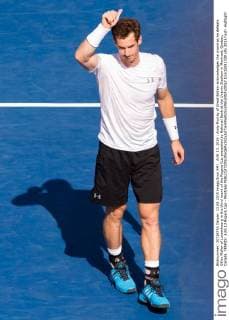 AUG 13, 2015 : Andy Murray of Great Britain acknowledges the crowd as he defeats Gilles Muller of Luxembourg in the third round of the Rogers Cup presented by National Bank at the Uniprix Stadium in Montreal, Quebec, Canada. TENNIS: AUG 13 Rogers Cup - Montreal Icon15081338 EDITORIAL USE ONLY