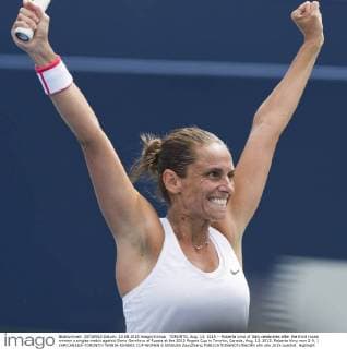 TORONTO, Aug. 13, 2015 -- Roberta Vinci of Italy celebrates after the third round women s singles match against Daria Gavrilova of Russia at the 2015 Rogers Cup in Toronto, Canada, Aug, 13, 2015. Roberta Vinci won 2-0. ) (SP)CANADA-TORONTO-TENNIS-ROGERS CUP-WOMEN S SINGLES ZouxZheng 