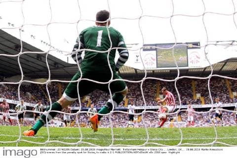 Tottenham Hotspur v Stoke City . . London, UK . . 15.08.2015 Marko Arnautovic (SC) scores from the penalty spot for Stoke, to make it 2-1 