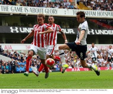 Tottenham Hotspur v Stoke City . . London, UK . . 15.08.2015 Marc Muniesa (SC) Ryan Mason (TH) 