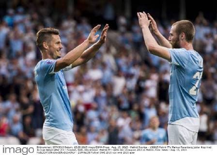 Aug. 15, 2015 - Malmö Sverige - 150815 Malmö FFs Markus Rosenberg jublar ihop med Jo Inge Berget efter 2-0 - Fussball, SWE, Allsvenskan: Malmö FF - Gefle den 15 august 2015 in Malmö..Foto: News - Aug. 15, 2015 - ZUMAb138
