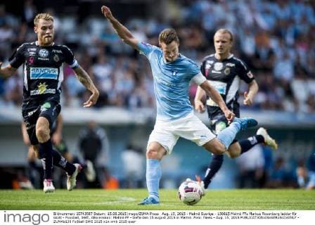 Aug. 15, 2015 - Malmö Sverige - 150815 Malmö FFs Markus Rosenberg laddar för skott - Fussball, SWE, Allsvenskan: Malmö FF - Gefle den 15 august 2015 in Malmö..Foto: News - Aug. 15, 2015 - ZUMAb138