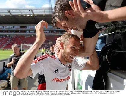 15.08.2015, xjhx, Fussball 1.Bundesliga, FSV Mainz 05 - FC Ingolstadt 04, emspor v.l. Moritz Hartmann (FC Ingolstadt) jubeln jubelt nach Spielende.