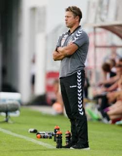 SOCCER - BL, Admira vs Ried MARIA ENZERSDORF,AUSTRIA,15.AUG.15 - SOCCER - tipico Bundesliga, FC Admira Wacker Moedling vs SV Ried. Image shows head coach Helgi Kolvidsson (Ried). GEPAxpictures xMarioxKneisl