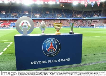 ILLUSTRATION - PRESENTATION DES QUATRE TROPHEES REMPORTES LORS DE LA SAISON 2014 2015 - COUPE DE LA LIGUE - COUPE DE FRANCE - TROPHEE DES CHAMPIONS - HEXAGOAL FOOTBALL : Psg vs Gazelec FC Ajaccio - Ligue 1 - 16 08 2015 FEPx 