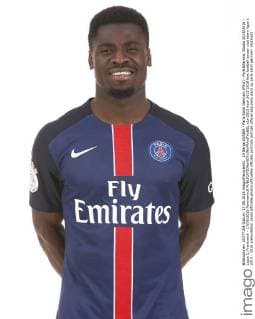 19 Serge AURIER - Paris Saint Germain (PSG) - Porträttermin, Studio 2015 2016 - Ligue 1, Frankreich - 17 08 2015 PanoramicX 