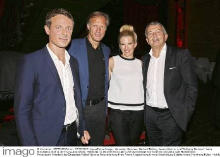 Alexander Bommes, Gerhard Delling, Jessica Kastrop und Wolfgang Niersbach beim Bild Award 2015 in der Fischauktionshalle. Hamburg, 17.08.2015 Foto:xgbrcix xFuturexImage
