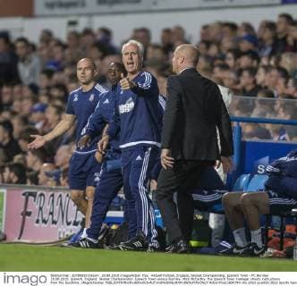 Aktuell FuÃŸball, England, Skybet Championship, Ipswich Town - FC Burnley 18.08.2015. Ipswich, England. Skybet Championship. Ipswich Town versus Burnley. Mick McCarthy, the Ipswich Town manager shouts instructions from the touchline. xNigelxCookex  ActionPlus11650744