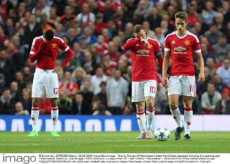 Wayne Rooney of Manchester United ManU looks dejected following the opening goal - Manchester United vs. Club Brugge - UEFA Champion s League Play Off - Old Trafford - Manchester - 18 08 2015 Pic Philip Oldham SportImage EDITORIAL USE ONLY. No use with unauthorised audio, video, data, fixture lists, club league logos or live services. Online in-match use limited to 120 images, no video emulation. No use in betting, games or single club league player publications.