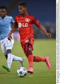 FUSSBALL CHAMPIONS LEAGUE SAISON 2015 2016 QUALIFIKATION Lazio Rom - Bayer 04 Leverkusen 18.08.2015 Wendell (Bayer 04 Leverkusen) am Ball 