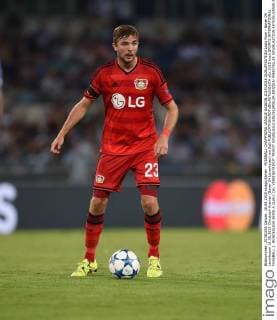 FUSSBALL CHAMPIONS LEAGUE SAISON 2015 2016 QUALIFIKATION Lazio Rom - Bayer 04 Leverkusen 18.08.2015 Christoph Kramer (Bayer 04 Leverkusen) am Ball 