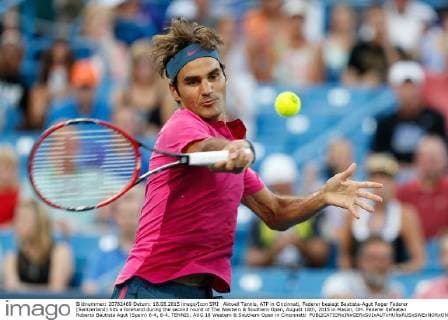 Aktuell Tennis, ATP in Cincinnati, Federer besiegt Bautista-Agut Roger Federer (Switzerland) hits a forehand during the second round of The Western & Southern Open, August 18th, 2015 in Mason, OH. Federer defeated Roberto Bautista Agut (Spain) 6-4, 6-4. TENNIS: AUG 18 Western & Southern Open in Cincinnatti Icon150818005 EDITORIAL USE ONLY