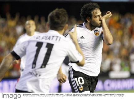 First leg of Champions League playoff match between FC Valencia and Monaco at the Mestalla stadium. In this picture, Parejo celebrates his goal. xAMPAROxSIMOx 