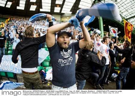 Aug. 19, 2015 - Glasgow, Skottland - 150819 Malmö FFs supportrar under fotbollsmatchen mellan Celtic och Malmö FF i kvalet till Champions League den 19 augusti 2015 i Glasgow..Foto: News - Aug. 19, 2015 - ZUMAb138