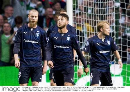 Aug. 19, 2015 - Glasgow, Skottland - 150819 Malmö FFs Jo Inge Berget, Erdal Rakip och Oscar Lewicki deppar efter 2-0 under fotbollsmatchen mellan Celtic och Malmö FF i kvalet till Champions League den 19 augusti 2015 i Glasgow..Foto: News - Aug. 19, 2015 - ZUMAb138