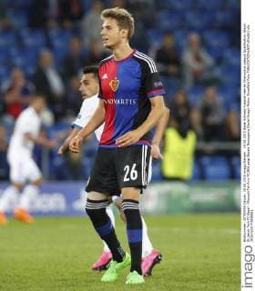 19.08.2015 Basel Schweiz Fussball Herren Champions League Qualifikation Staion St.Jakob Park FC Basel - Maccabi Tel-Aviv FC Bild zeigt Basels Neuzugang Daniel Hoegh Aktion Einzelbild Foto