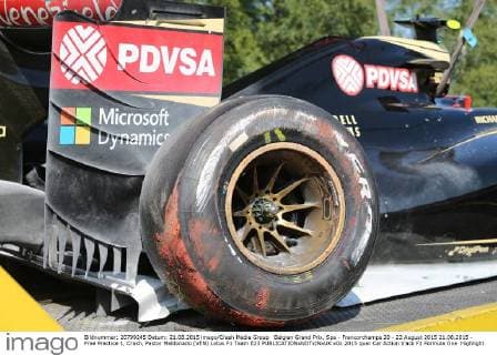 Belgian Grand Prix, Spa - Francorchamps 20 - 23 August 2015 21.08.2015 - Free Practice 1, Crash, Pastor Maldonado (VEN) Lotus F1 Team E23 