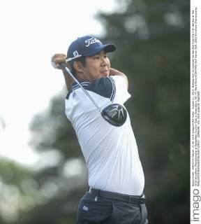 August 21, 2015: Byeong-Hun An watches his tee shot from the 11th tee box at the 2015 Wyndham Championship at Sedgefield Country Club in Greensboro, NC. PJ Ward-Brown CSM PGA Golf Herren Golf: 2015 Wyndham Championship - ZUMAc04_