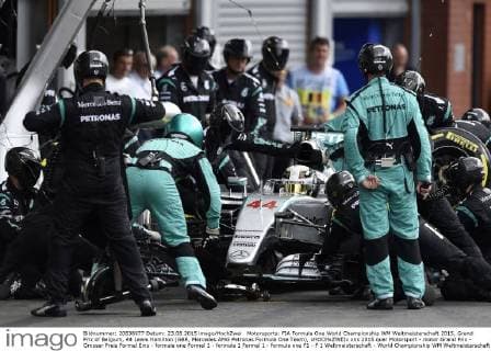 Motorsports: FIA Formula One World Championship WM Weltmeisterschaft 2015, Grand Prix of Belgium, 44 Lewis Hamilton (GBR, Mercedes AMG Petronas Formula One Team), xHOCHxZWEIx