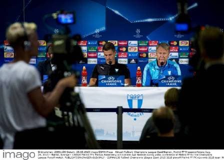 Aktuell Fußball, Champions League Qualifikation, Malmö FF Pressekonferenz Aug. 24, 2015 - Malmö, Sverige - 150824 Malmö FFs Markus Rosenberg och tränare Age Hareide during press conference of Malmö FF for the Champions League Playoff match.  - ZUMAb138