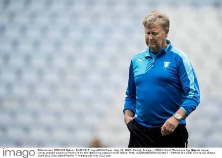 Aug. 24, 2015 - Malmö, Sverige - 150824 Malmö FFs tränare Age Hareide deppar during practice session of Malmö FF for the Champions League Playoff match. - ZUMAb138