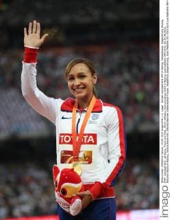 Aktuell Leichtathletik WM in Peking, Siebenkampf, Siegerehrung Beijing, IAAF, Leichtathletik, athletics, Track and Field, World athletics Championships 2015 in Beijing, Leichtathletik WM 2015, 22-30.08.2015, National Stadium Beijing, Jessica Ennis-Hill, GRossbritannien Siebenkampf Frauen, Heptathlon,Siegerehrung, Gold Medaille