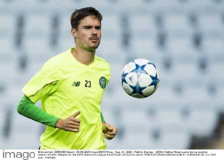 Aug. 24, 2015 - Malmö, Sverige - 150824 Celtics Mikael Lustig during practice session of Celtic Glasgow for the UEFA Champions League Playoff Quali 2015 2016 match.  - ZUMAb138
