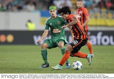 Aktuell Fußball, Champions League Playoff, Shakhtar Donetsk - Rapid Wien SOCCER - CL play off, Shakhtar vs Rapid LVIV,UKRAINE,25.AUG.15 - SOCCER - UEFA Champions League, play off, FC Shakhtar Donetsk vs SK Rapid Wien. Image shows Srdjan Grahovac (Rapid) and Marcio Azevedo (Shakhtar). Keywords: Wien Energie. GEPAxpictures xPhilippxBrem