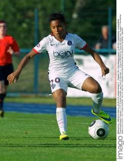 Fussball DFL 1.Bundesliga Damen 25.08.2015 Waldstadion Ludwigsfelde Freundschaftsspiel Testspiel 1 FFC Turbine Potsdam geg Paris St Germain 1 : 1 Perle MORRONI 20 Paris
