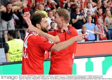 Leverkusen V.l.n.r. Torschuetze Admir Mehmedi jubelt mit Stefan Kiessling ( beide Bayer 04 Leverkusen ) ueber seinen Treffer zum 2 : 0 26.08.2015 --- Fussball --- Champions League Qualifikation --- Bayer 04 Leverkusen vs Lazio Rom Copyright: Thienel Eibner-Pressefoto EP_TTL