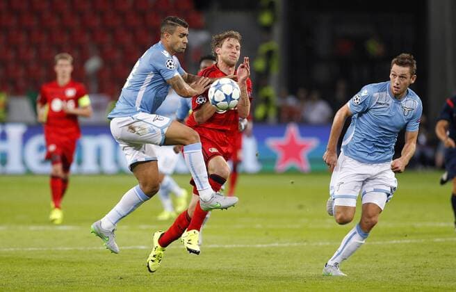 Mauricio (Lazio Rom) (L)gets the red card after this scene against Stefan Kießling (Bayer 04 Leverkusen) during the Championsleague Qualification between Bayer 04 Leverkusen and Lazio Rom, Bayarena in Leverkusen on August 26., 2015. Bayer 04 Leverkusen vs. Lazi Rom in der Qualifikation der Champions League der Saison 2015 2016 am 26. August 2015.