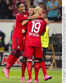 Leverkusen, 26.08.2015, BayArena Torjubel: Wendell (Bayer), Julian Brandt (Bayer), Karim Bellarabi (Bayer) Bayer Leverkusen - Lazio Rom mm