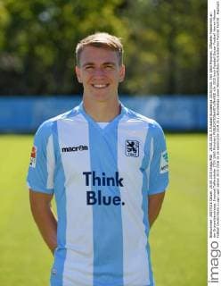 25.08.2015, 2.Fussball Bundesliga 2015 2016: TSV 1860 München, Offizieller Fototermin an der Grünwalderstrasse. Emanuel Taffertshofer (TSV 1860 München) 