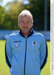 25.08.2015, 2.Fussball Bundesliga 2015 2016: TSV 1860 München, Offizieller Fototermin an der Grünwalderstrasse. Torwarttrainer Kurt Kowarz (TSV 1860 München). 