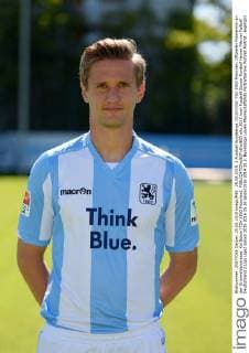 25.08.2015, 2.Fussball Bundesliga 2015 2016: TSV 1860 München, Offizieller Fototermin an der Grünwalderstrasse. Kai Bülow (TSV 1860 München). 