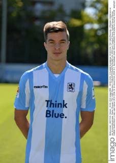 25.08.2015, 2.Fussball Bundesliga 2015 2016: TSV 1860 München, Offizieller Fototermin an der Grünwalderstrasse. Stefan Mugosa (TSV 1860 München). 