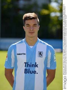 25.08.2015, 2.Fussball Bundesliga 2015 2016: TSV 1860 München, Offizieller Fototermin an der Grünwalderstrasse. Stefan Mugosa (TSV 1860 München). 