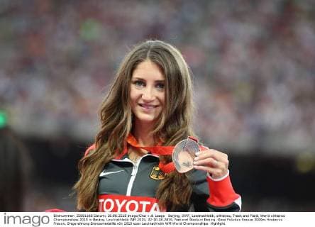 Beijing, IAAF, Leichtathletik, athletics, Track and Field, World athletics Championships 2015 in Beijing, Leichtathletik WM 2015, 22-30.08.2015, National Stadium Beijing, Gesa Felicitas Krause 3000m Hindernis Frauen, Siegerehrung Bronzemedaille