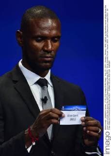 Aug. 27, 2015 - Monaco, Monaco - ERIC ABIDAL ex Barcelona soccer player shows the draw result of KAA Gent during the UEFA Champions League Draws 2015 - 16 at Grimaldi Forum. Soccer 2015 - UEFA Champions League 2015 - 16 Draw  - ZUMAm119