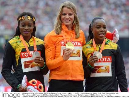Peking 29.08.2015, Nationalstadion, Peking, CHN, IAAF, Leichtathletik WM, Peking, Damen, 200 Meter, im Bild Second placed Elaine Thompson (JAM), winner Dafne Schippers (NED) and third placed Veronica Campbell-Brown (JAM) at medal ceremony of 200 m Women during the 15th IAAF World Athletics Championships 2015 at the Nationalstadion in Peking, China on 2015 08 29. EP_spoti
