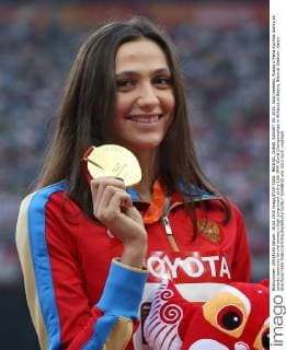 BEIJING, CHINA. AUGUST 30, 2015. Gold medalist, Russia s Maria Kuchina during an awards ceremony for the women s high jump event at the 15th IAAF World Championships in Athletics at Beijing National Stadium. Valery Sharifulin TASS  TS00BF20